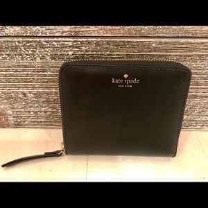 NWT ! KATE SPADE DARCI WEIGHT PLACE WALLET !!